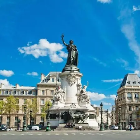 Elegant Studio 1 Min From Iconic Place Of Republic Paris